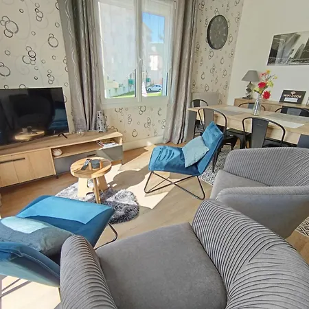 Maison De Ville 70M² Champagnole Buitenkant foto